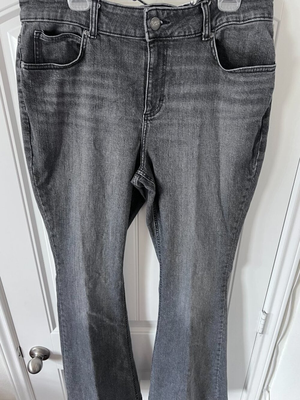 Lee Legendary High Rise Flare Jeans Gray Distressed Wash Stretch 18W Long BOHO - Picture 6 of 14
